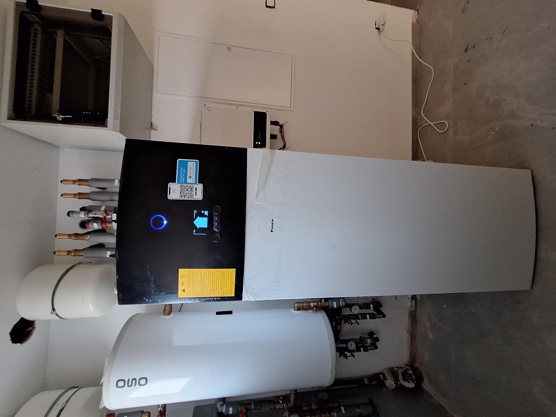 Potrubný systém podlahového kúrenia a tepelné čerpadlo značky Daikin