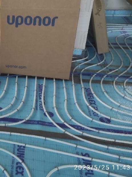 Podlahové kúrenie v obci Kalša